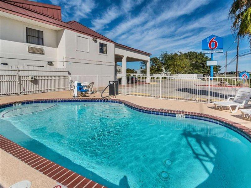 Motel 6-San Marcos, Tx - North Εξωτερικό φωτογραφία