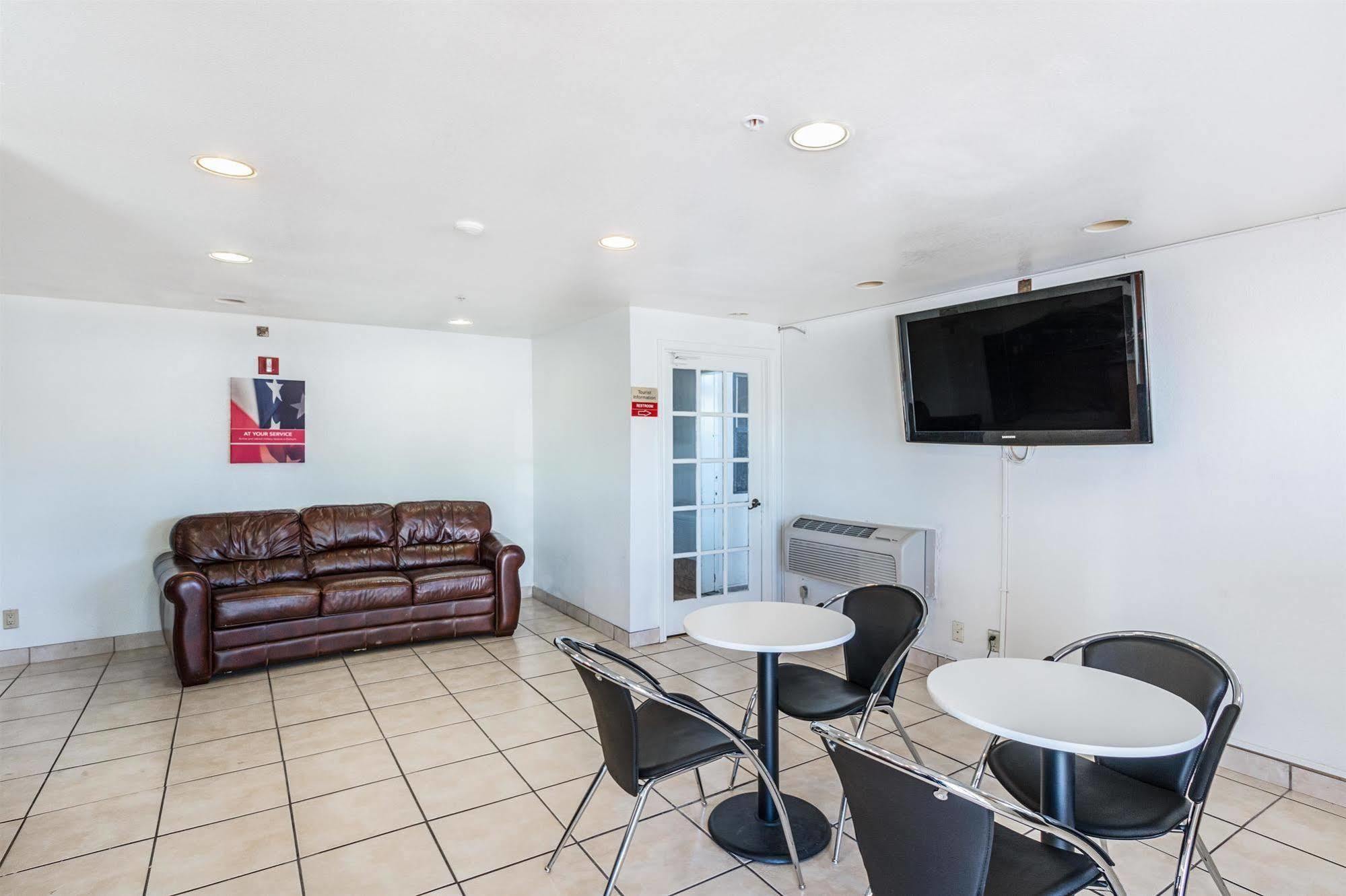 Motel 6-San Marcos, Tx - North Εξωτερικό φωτογραφία