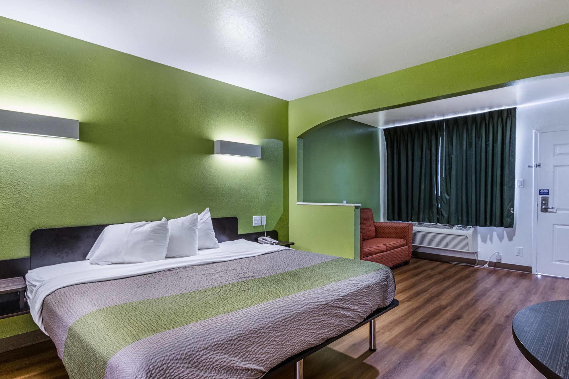 Motel 6-San Marcos, Tx - North Εξωτερικό φωτογραφία